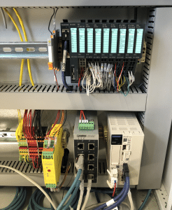 בקר PLC
