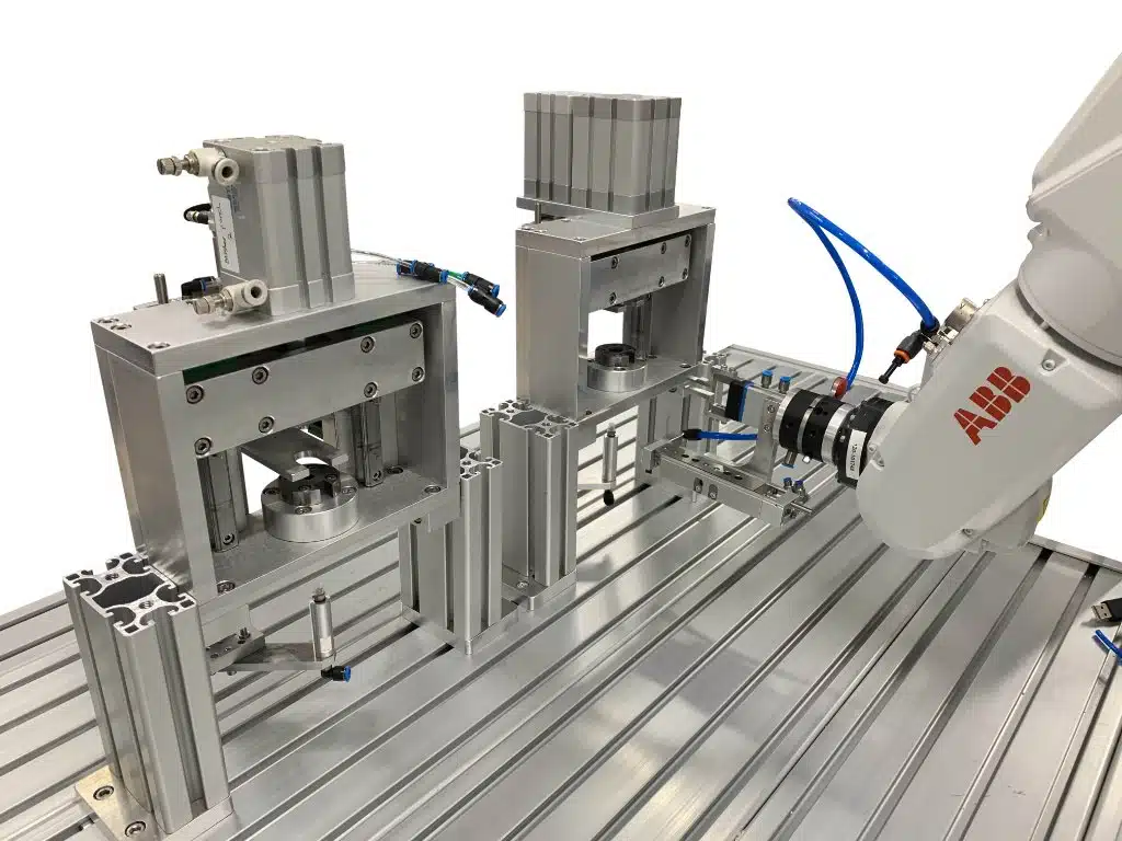 Robotic cell for explosives 1