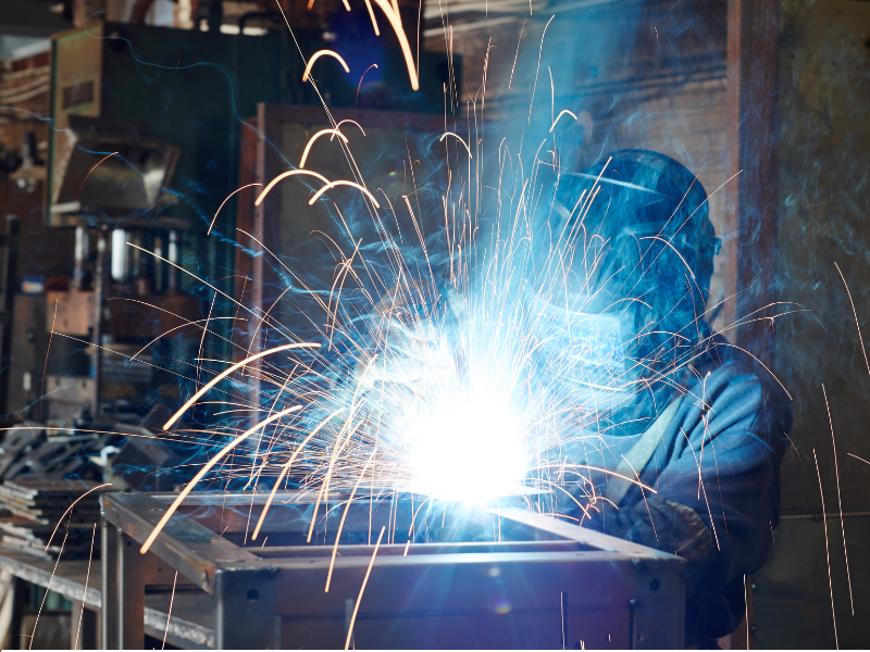 טכנולוגיות עיבוד מתכות: משיטות קונבנציונליות ועד ייצור חכם